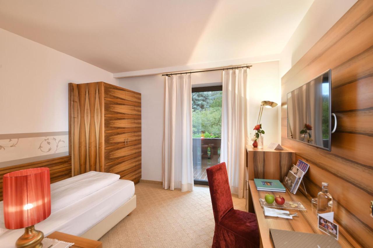 Hotel Hohenwart Scena Esterno foto