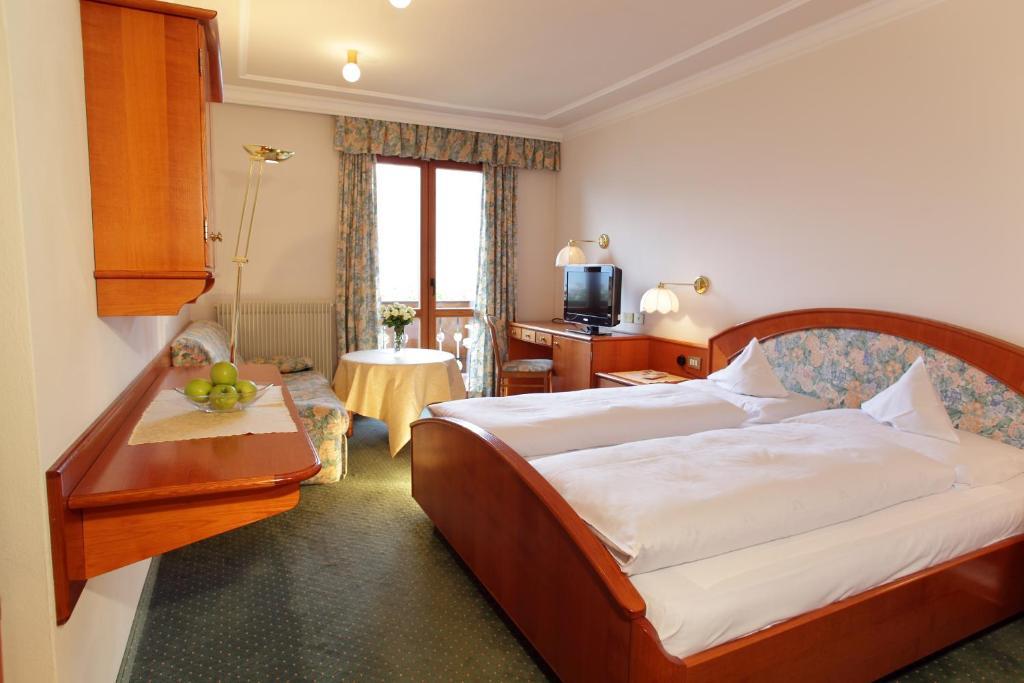 Hotel Hohenwart Scena Camera foto